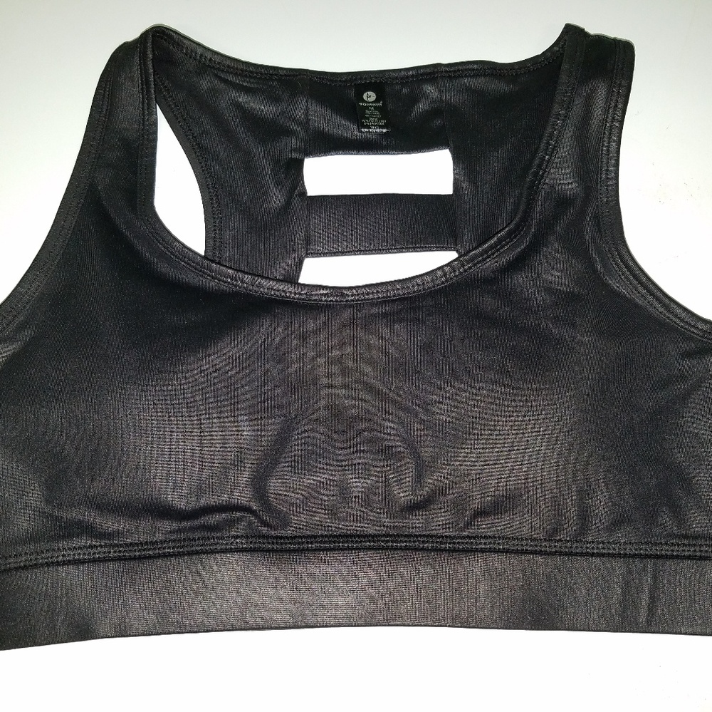 Black sports bra